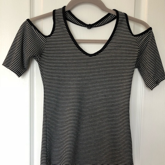 Striped Halter Shirt - Picture 3 of 4